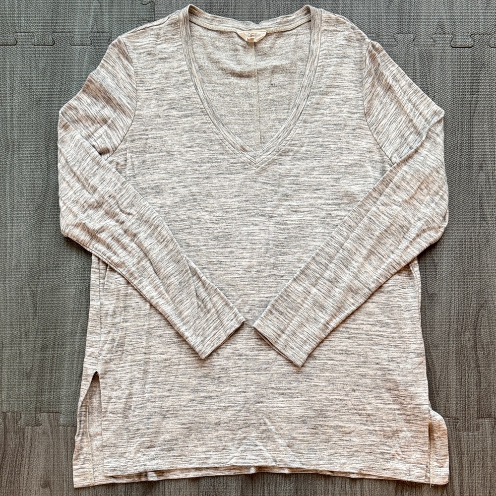 LOFT Lounge - Heather Gray V-Neck Sweater, Long Length - Women’s Size M